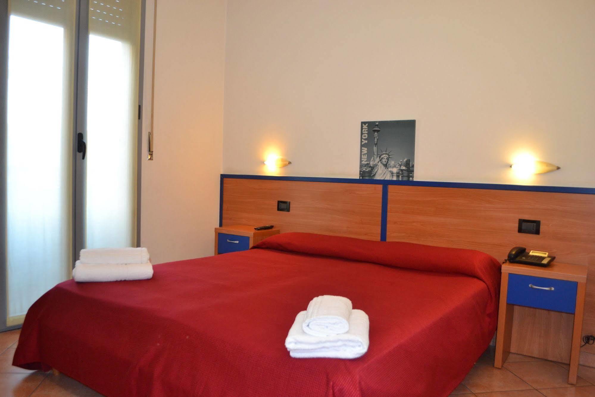 Hotel Iride Stazione Lambrate Citta Studi Milánó Kültér fotó